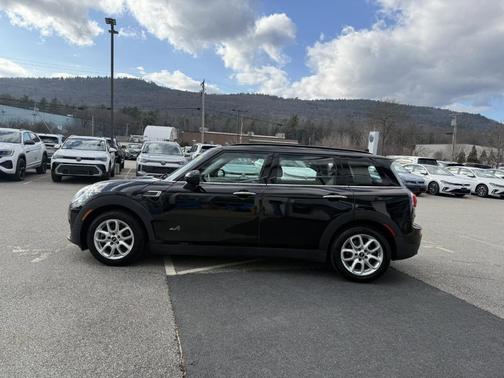 2017 MINI Clubman Cooper ALL4