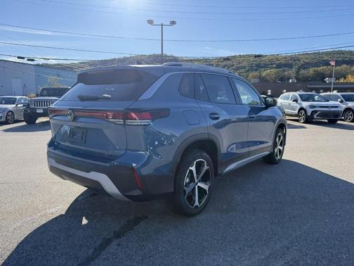 2025 Volkswagen Tiguan 2.0T SE