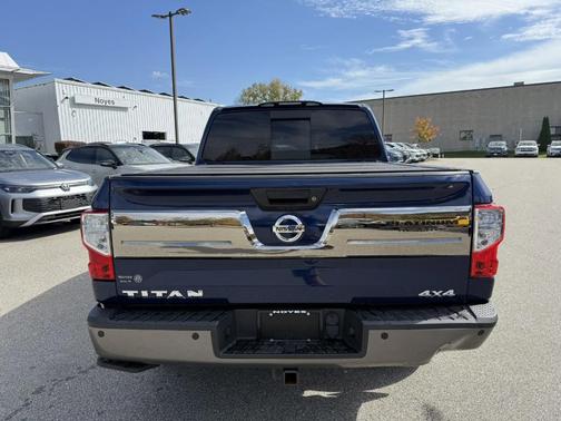 2017 Nissan Titan Platinum Reserve