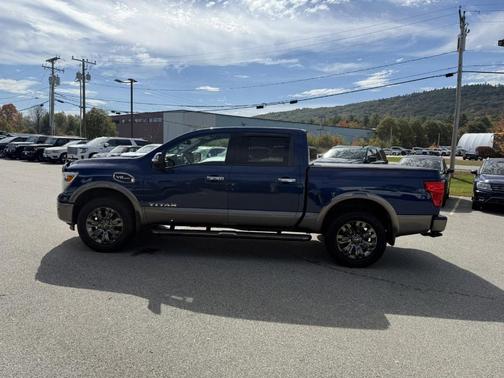 2017 Nissan Titan Platinum Reserve