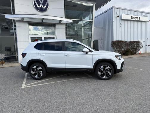 2026 Volkswagen Taos SE