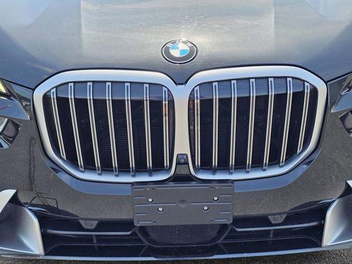 Blue 2025 BMW X7 xDrive40i