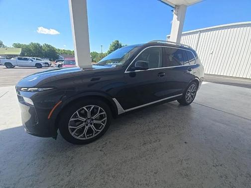 Blue 2025 BMW X7 xDrive40i
