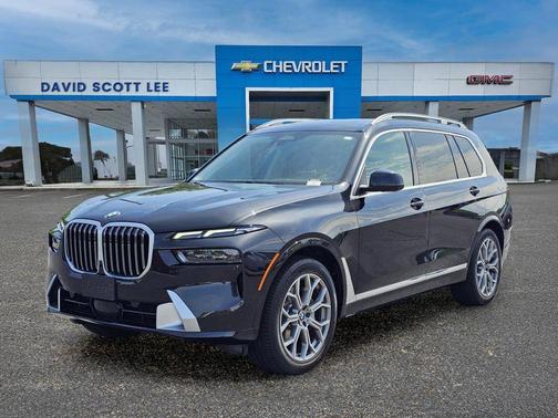 Blue 2025 BMW X7 xDrive40i