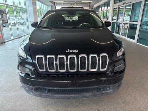 Diamond Black Crystal Pearlcoat 2017 Jeep Cherokee Sport