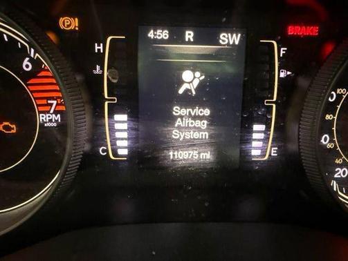 Diamond Black Crystal Pearlcoat 2017 Jeep Cherokee Sport