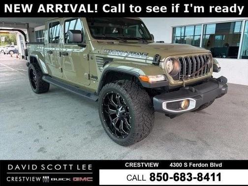 41 2025 Jeep Gladiator High Tide