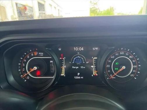 41 2025 Jeep Gladiator High Tide