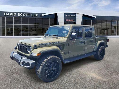41 2025 Jeep Gladiator High Tide