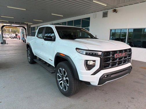 2024 GMC Canyon AT4