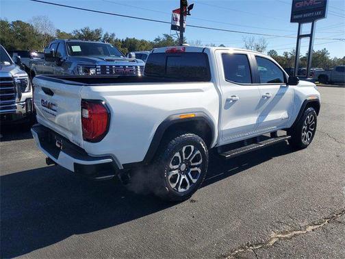 2024 GMC Canyon AT4