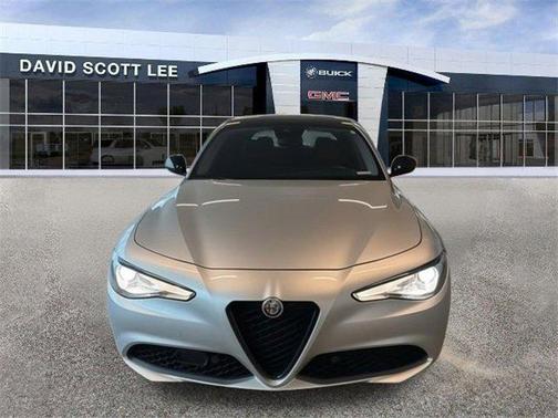 2021 Alfa Romeo Giulia Base