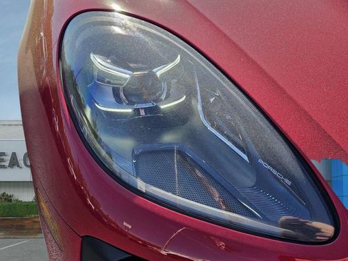 2021 Porsche Macan Macan