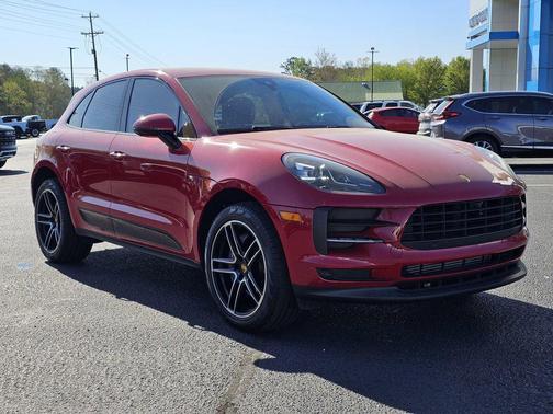 2021 Porsche Macan Macan