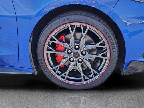 Elkhart Lake Blue Metallic 2023 Chevrolet Corvette Stingray w/2LT