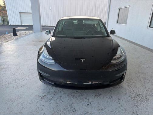 2020 Tesla Model 3 Performance