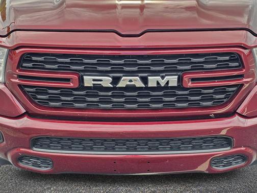 Delmonico Red Pearlcoat 2022 RAM 1500 Big Horn/Lone Star