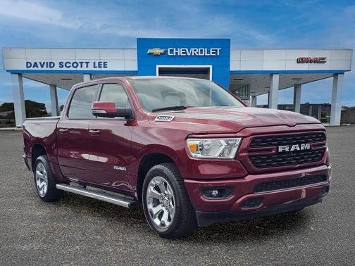 Delmonico Red Pearlcoat 2022 RAM 1500 Big Horn/Lone Star
