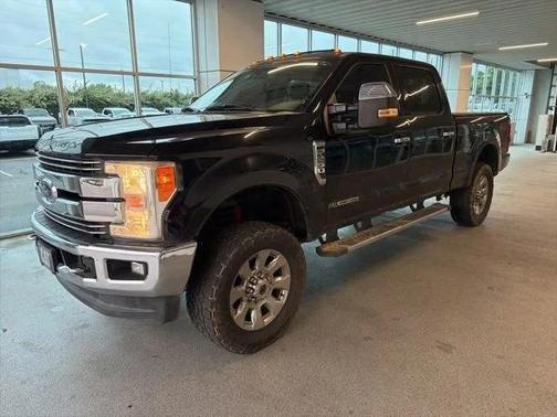 Shadow Black 2017 Ford F-250 Lariat