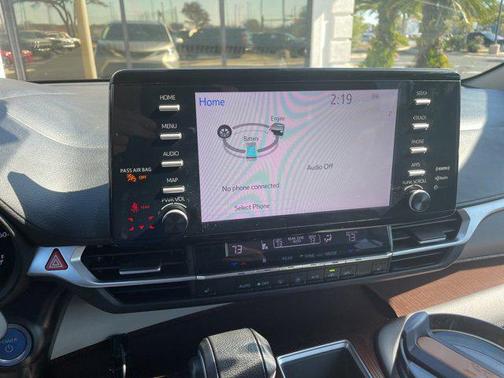 2022 Toyota Sienna XLE