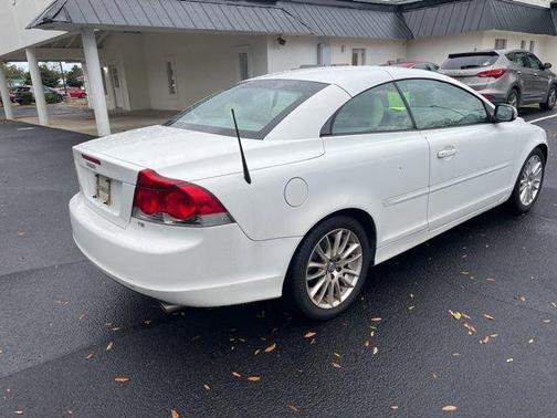 2008 Volvo C70 T5