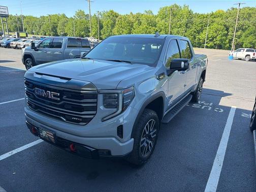 Thunderstorm Gray 2024 GMC Sierra 1500 AT4