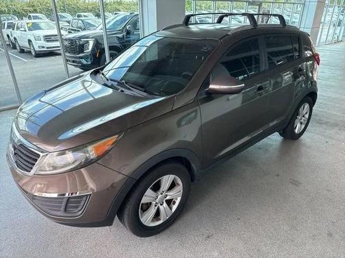 Sand Track 2013 Kia Sportage LX