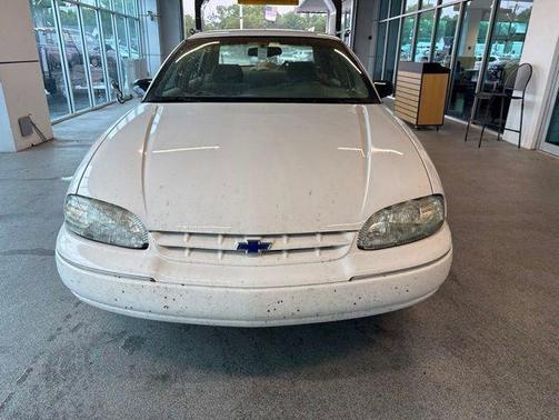 White 2001 Chevrolet Lumina 4DR SDN PLC PKG