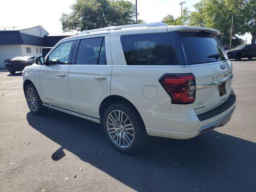 Star White Metallic Tri-Coat 2022 Ford Expedition Platinum