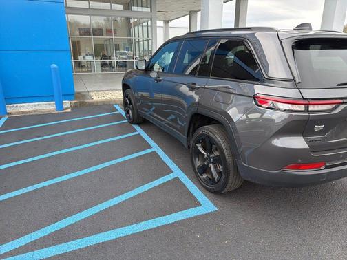 2024 Jeep Grand Cherokee Altitude