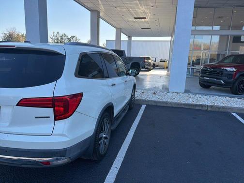 2017 Honda Pilot Touring