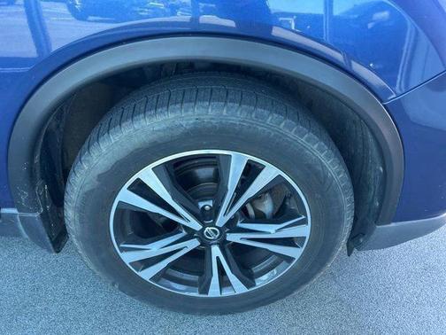 Caspian Blue 2017 Nissan Rogue SL
