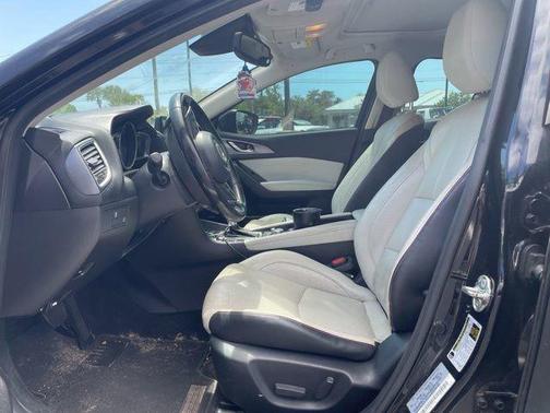 Jet Black Mica 2017 Mazda Mazda3 Grand Touring