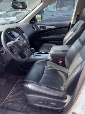 2020 Nissan Pathfinder SL 2WD