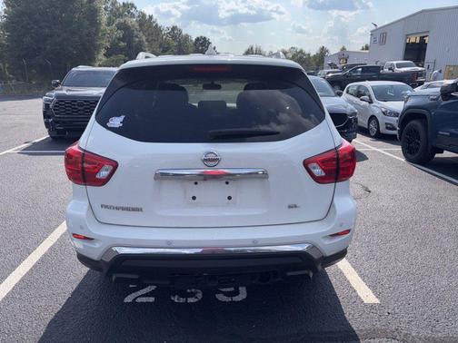 2020 Nissan Pathfinder SL 2WD