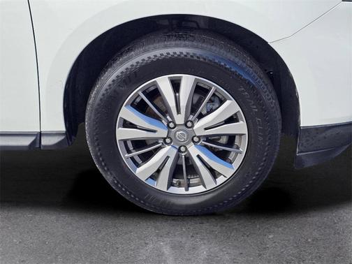 2020 Nissan Pathfinder SL 2WD