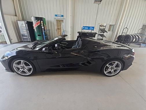 2022 Chevrolet Corvette Stingray w/2LT