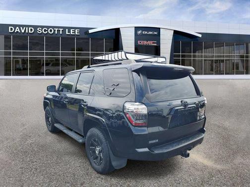 Midnight Black Metallic 2022 Toyota 4Runner Trail Special Edition