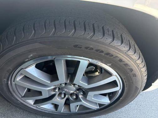 2014 GMC Acadia Denali