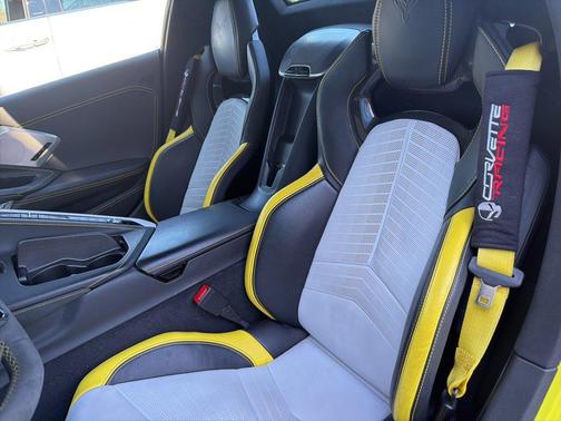 2022 Chevrolet Corvette Stingray w/3LT