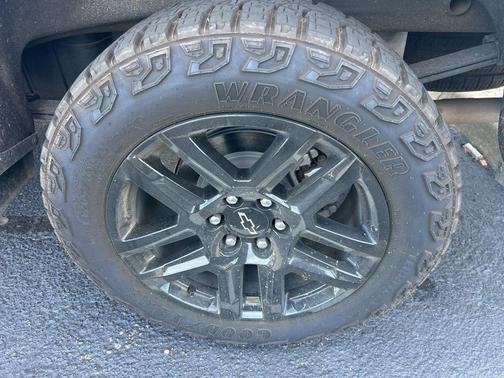 Cypress Gray 2025 Chevrolet Silverado 1500 Custom Trail Boss