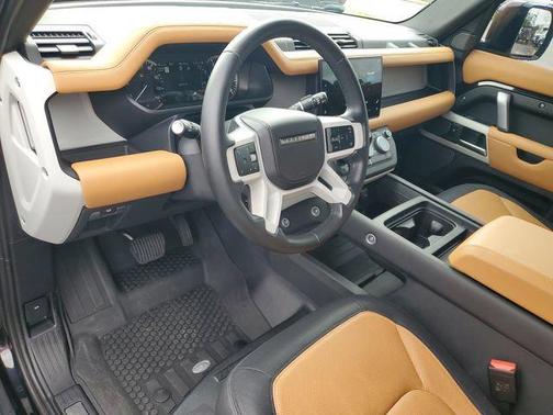 Santorini Black Metallic 2023 Land Rover Defender 110 X-Dynamic SE