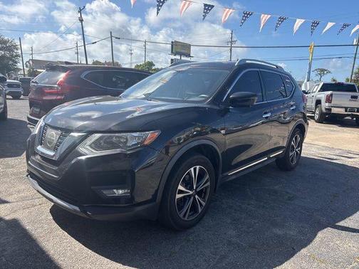 Magnetic Black 2017 Nissan Rogue SL