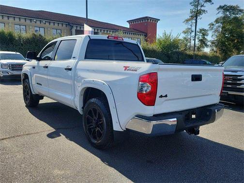 2018 Toyota Tundra SR5