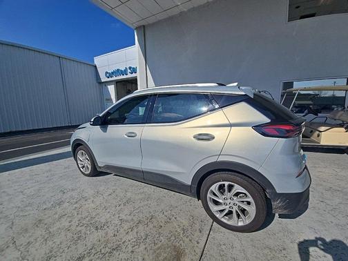 2023 Chevrolet Bolt EUV LT