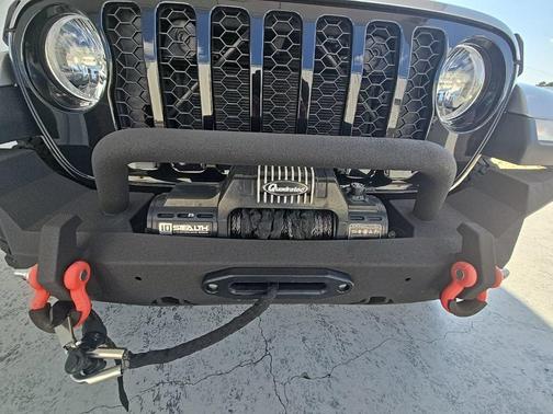 Billet Silver Metallic Clearcoat 2021 Jeep Gladiator Willys 4x4