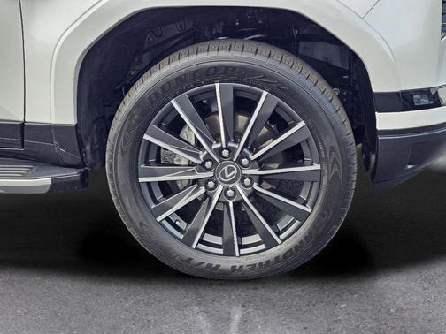 Eminent White Pearl 2024 Lexus GX 550 Premium+