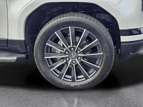 Eminent White Pearl 2024 Lexus GX 550 Premium+