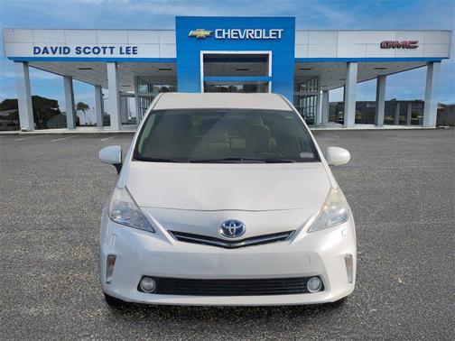 2013 Toyota Prius v Two