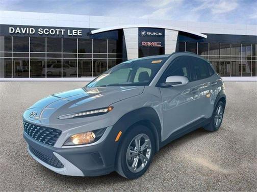 2022 Hyundai KONA SEL